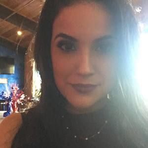 Meet your Posher, Daniela